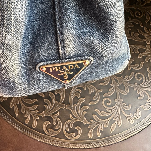 🔥🔥🔥Prada🔥🔥🔥 Special Edition - Picture 8 of 11